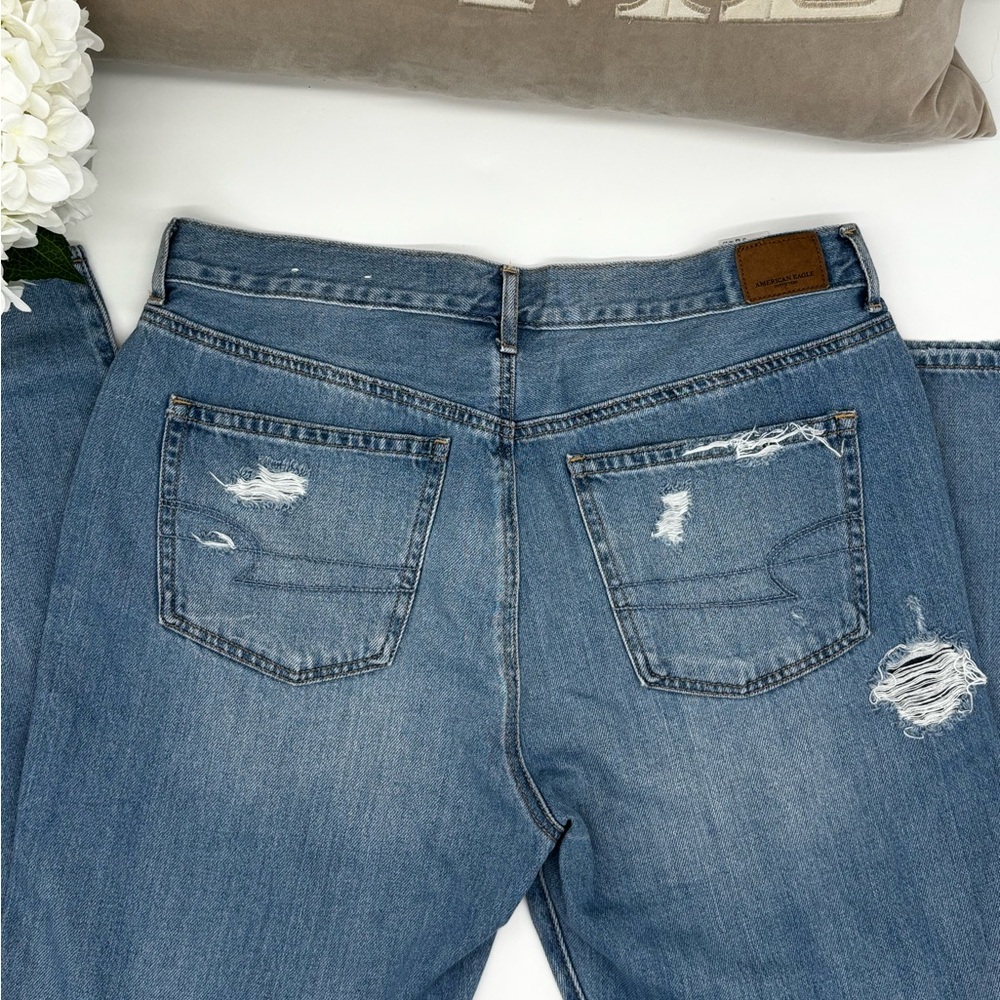 American Eagle Women’s Distressed Button-fly Straight Leg Jeans 14Long